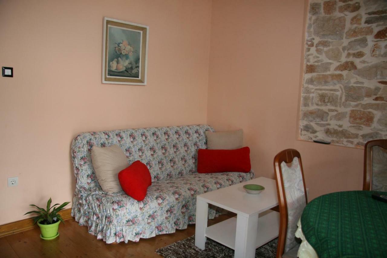 Apartments Sena Pula Zewnętrze zdjęcie