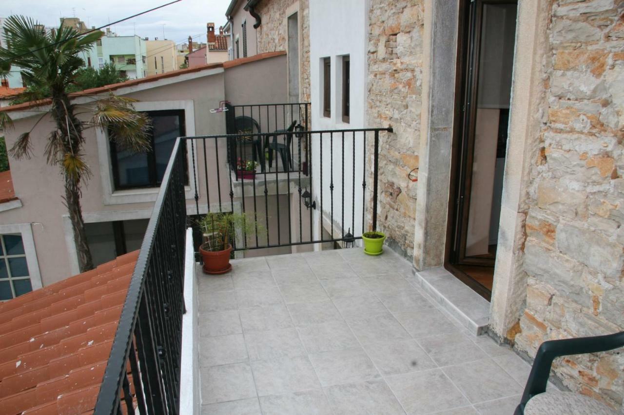 Apartments Sena Pula Zewnętrze zdjęcie