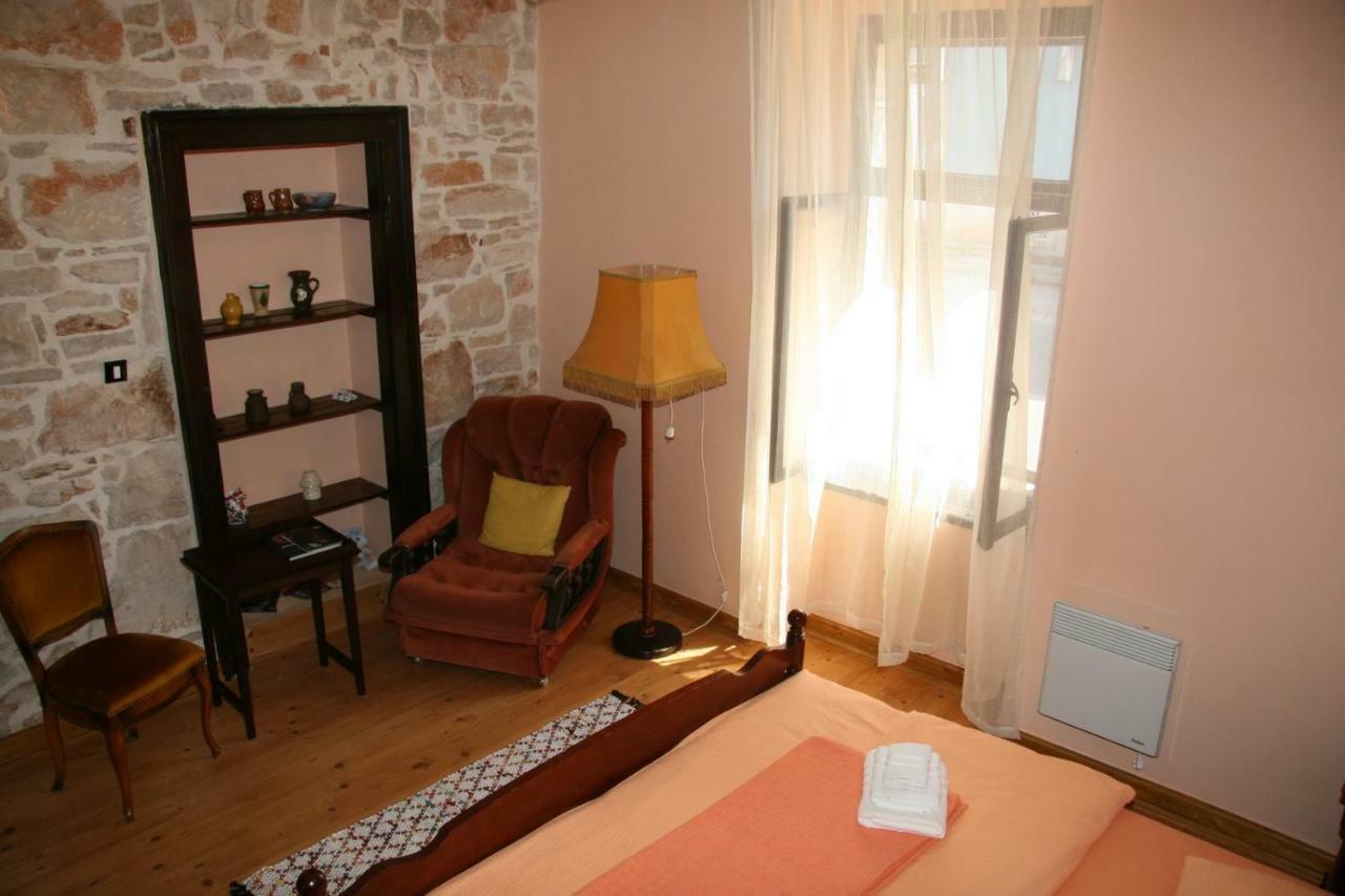 Apartments Sena Pula Zewnętrze zdjęcie